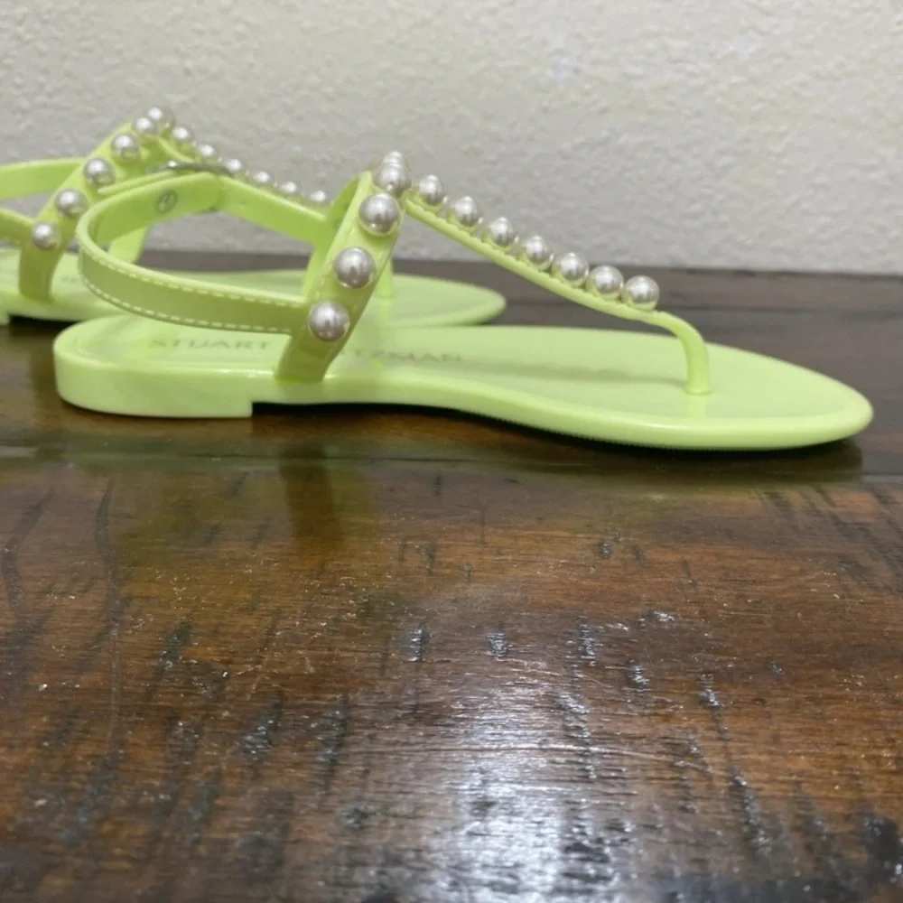 STUART WEITZMAN, NEW WITH DEFECT -PEARLY STUD GREEN JELLY SANDALS  Youth 4